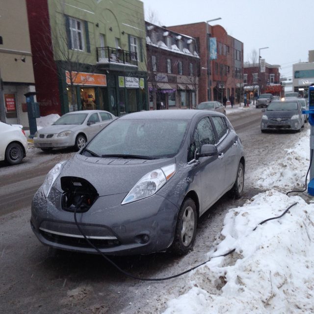 Véhicule électrique Nissan Leaf